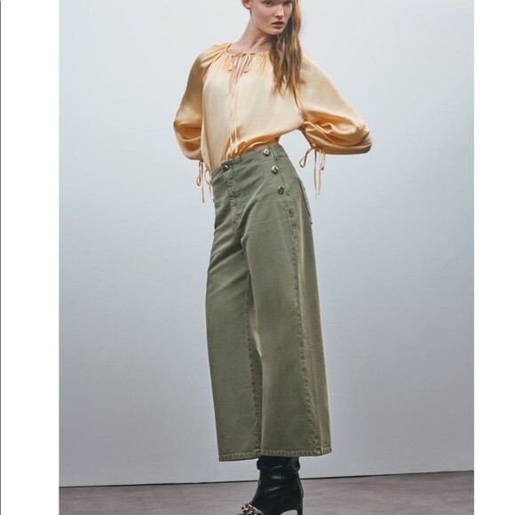ZARA CROPPED WIDE LEG BUTTONED JEANS - Picture 6 of 6